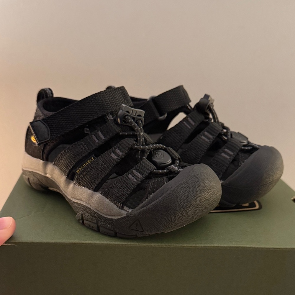 KEEN Kids Black and Gray Sandals